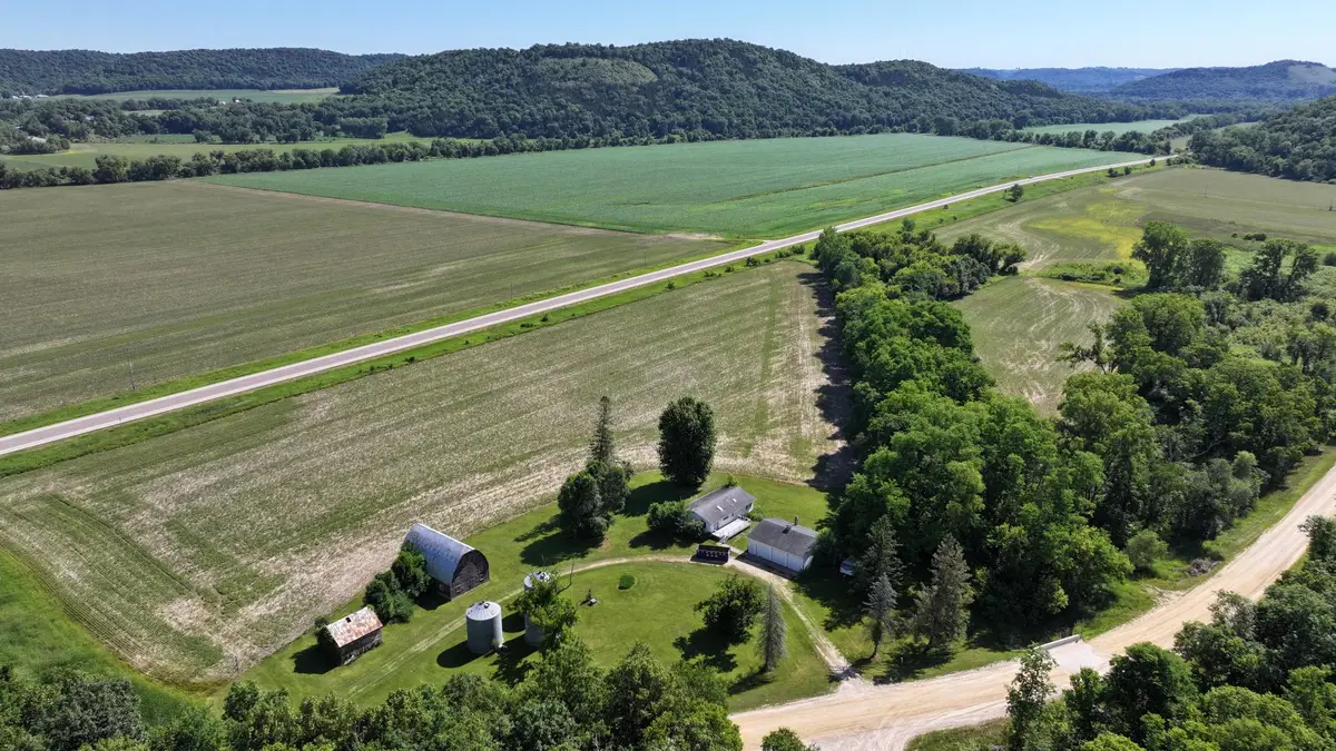 5263 County 22, Houston, MN 55943 - #1