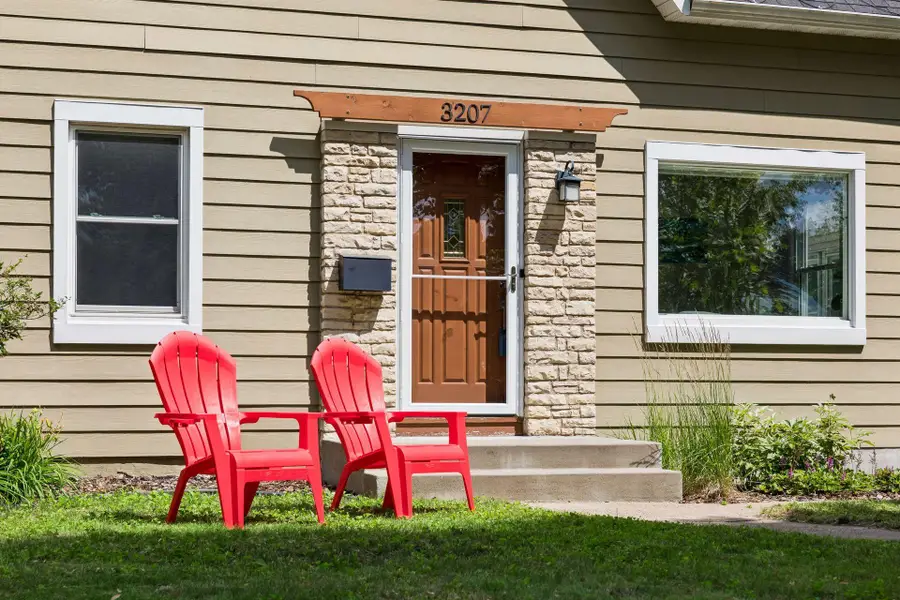 3207 Cleveland Street Ne, Minneapolis, MN 55418 - #3