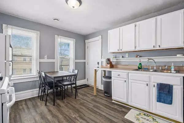 677 Sherburne Avenue, Saint Paul, MN 55104