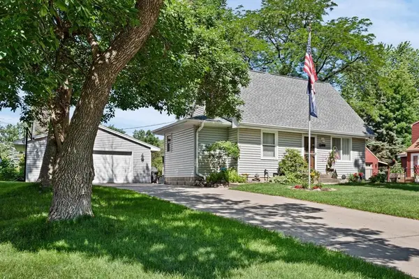 11240 Norway Street Nw, Coon Rapids, MN 55448
