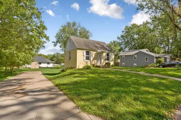 1135 5th Avenue Sw, Faribault, MN 55021