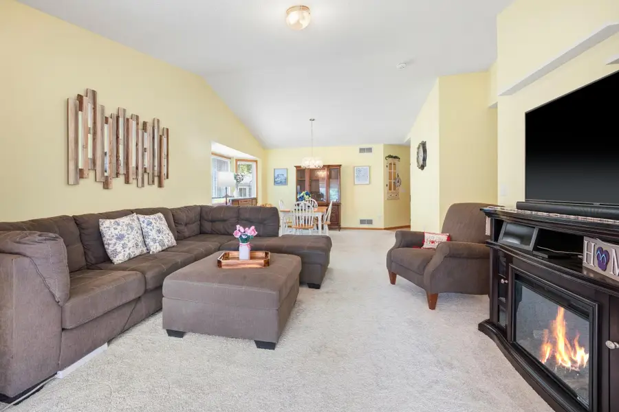 14118 Essex Lane, Apple Valley, MN 55124 - #3