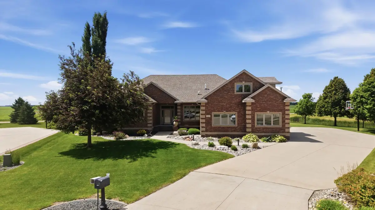 4847 2nd Street Sw, Moorhead, MN 56560 - #1