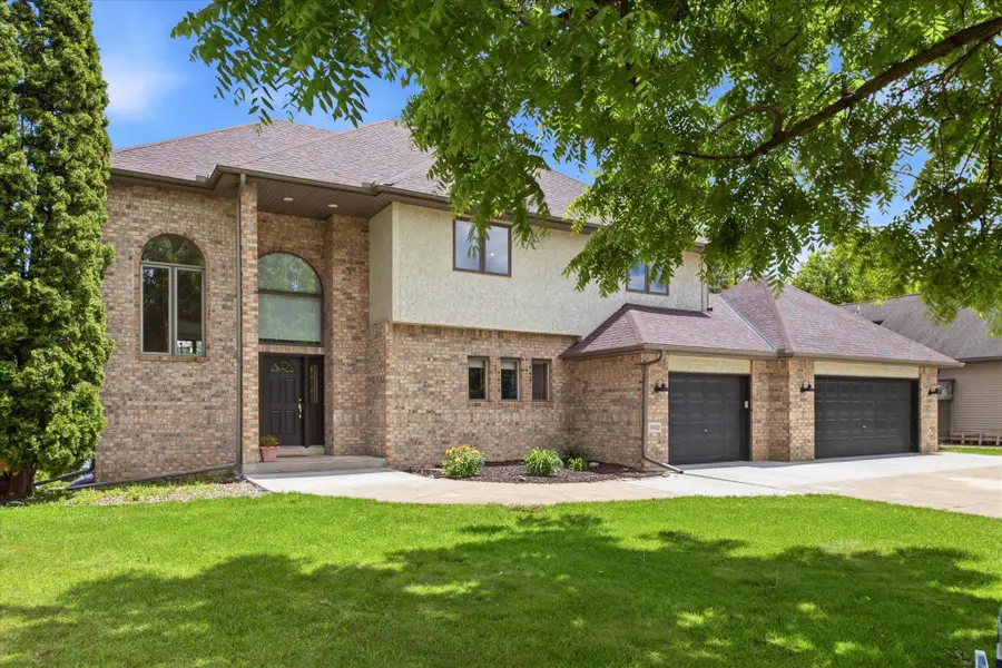 5900 Otter Ridge Circle, White Bear Lake, MN 55110 - #2