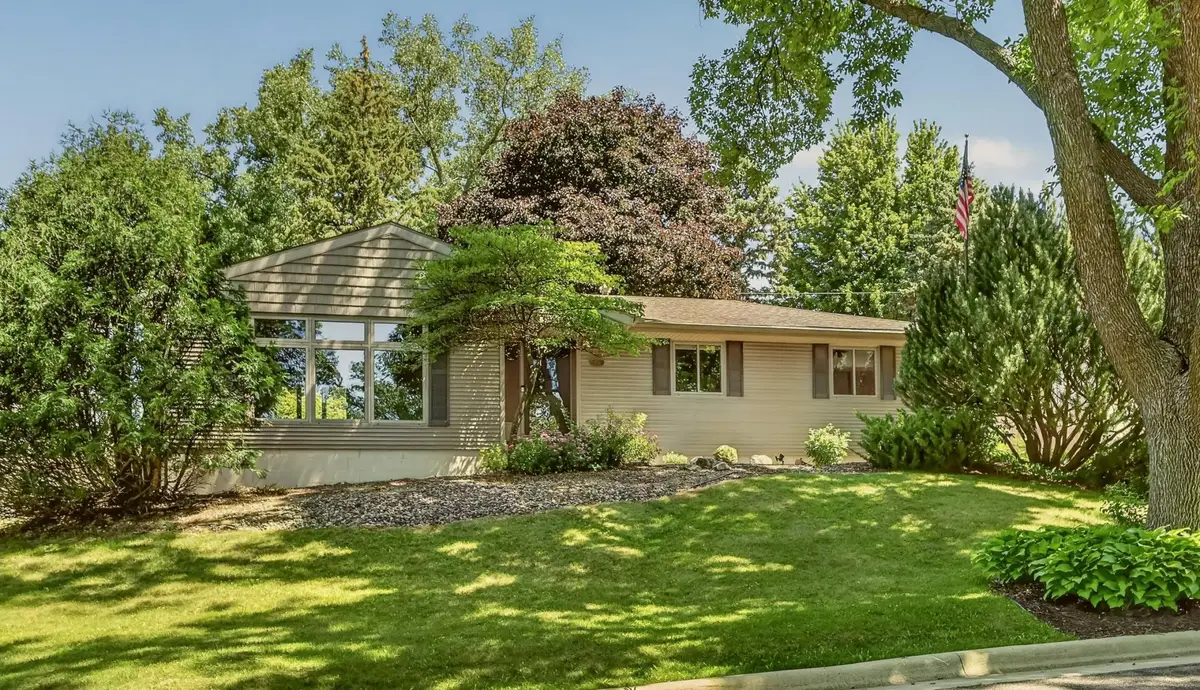 523 21st Street Ne, Rochester, MN 55906 - #1