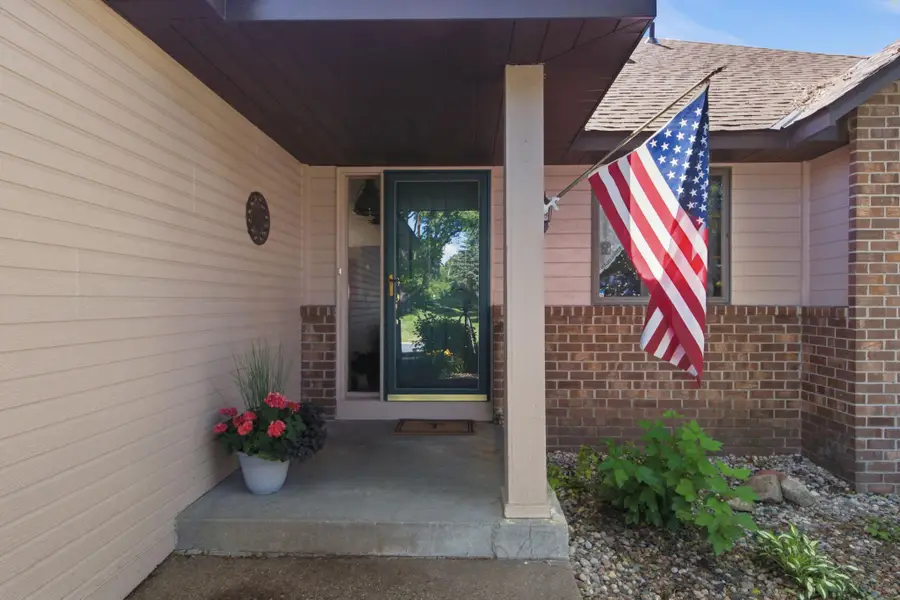 650 Bridle Ridge Road, Eagan, MN 55123 - #2