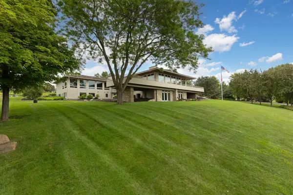 1492 Homestead Trail, Medina, MN 55356
