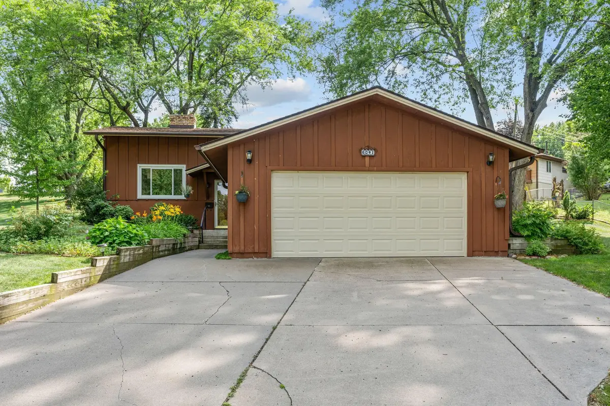 6041 Sumter Place N, New Hope, MN 55428 - #1