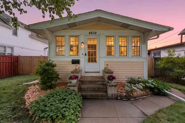 4232 33rd Avenue S, Minneapolis, MN 55406