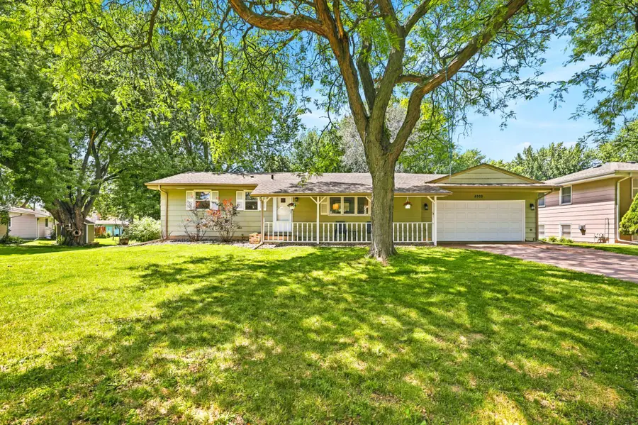 4909 Wisconsin Avenue N, New Hope, MN 55428 - #3