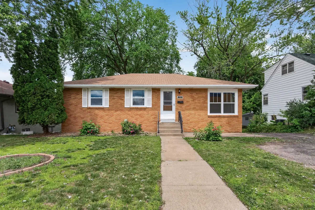 725 49th Avenue Ne, Columbia Heights, MN 55421 - #1