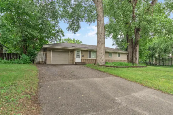 5901 6th Street Ne, Fridley, MN 55432