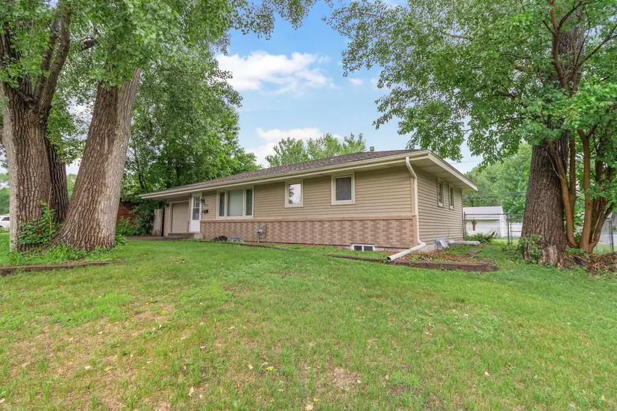 5901 6th Street Ne, Fridley, MN 55432 - #2
