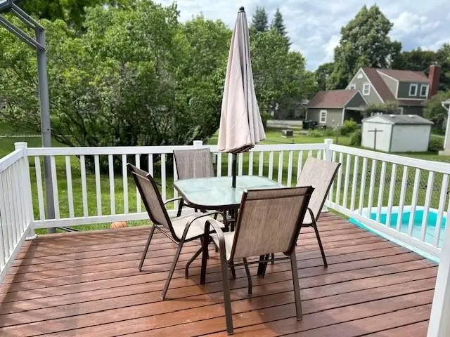 514 Clark Street Ne, Hutchinson, MN 55350 - #3