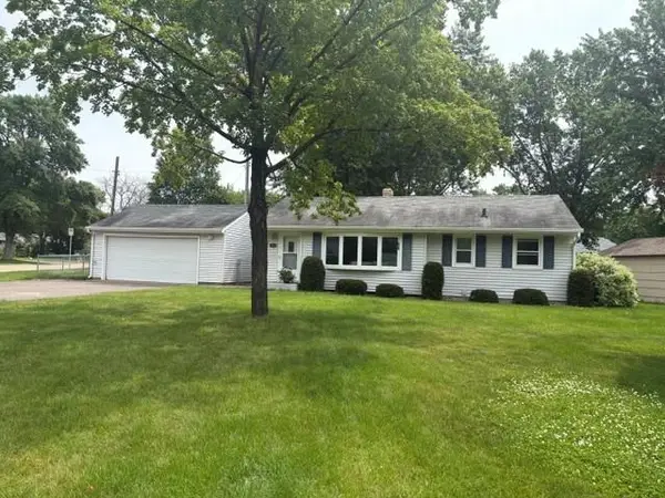 3834 Dennis Lane, White Bear Lake, MN 55110