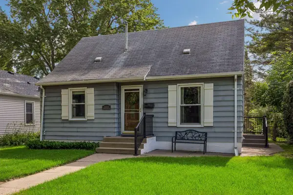 2805 Georgia Avenue S, Saint Louis Park, MN 55426