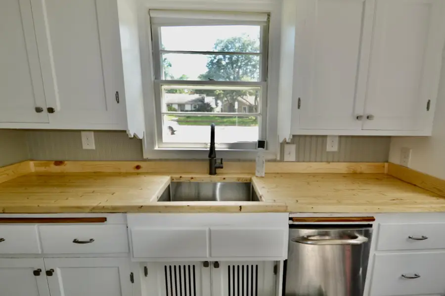 1445 Larpenteur Avenue W, Falcon Heights, MN 55113 - #2