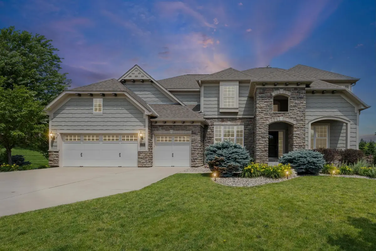 2550 Arrowhead Lane, Chanhassen, MN 55317 - #1