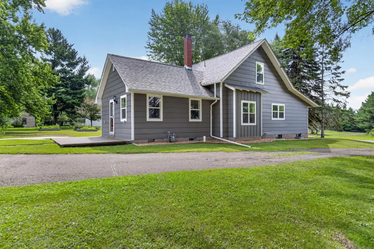 500 8th Street Se, Braham, MN 55006 - #1