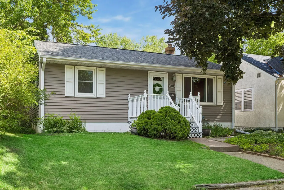 1923 Cottage Avenue E, Saint Paul, MN 55119 - #1