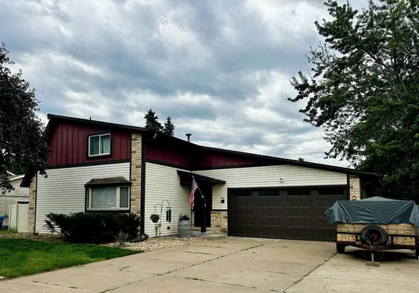 6575 Crosby Avenue, Inver Grove Heights, MN 55076