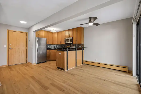 2532 1st Avenue S #208, Minneapolis, MN 55404