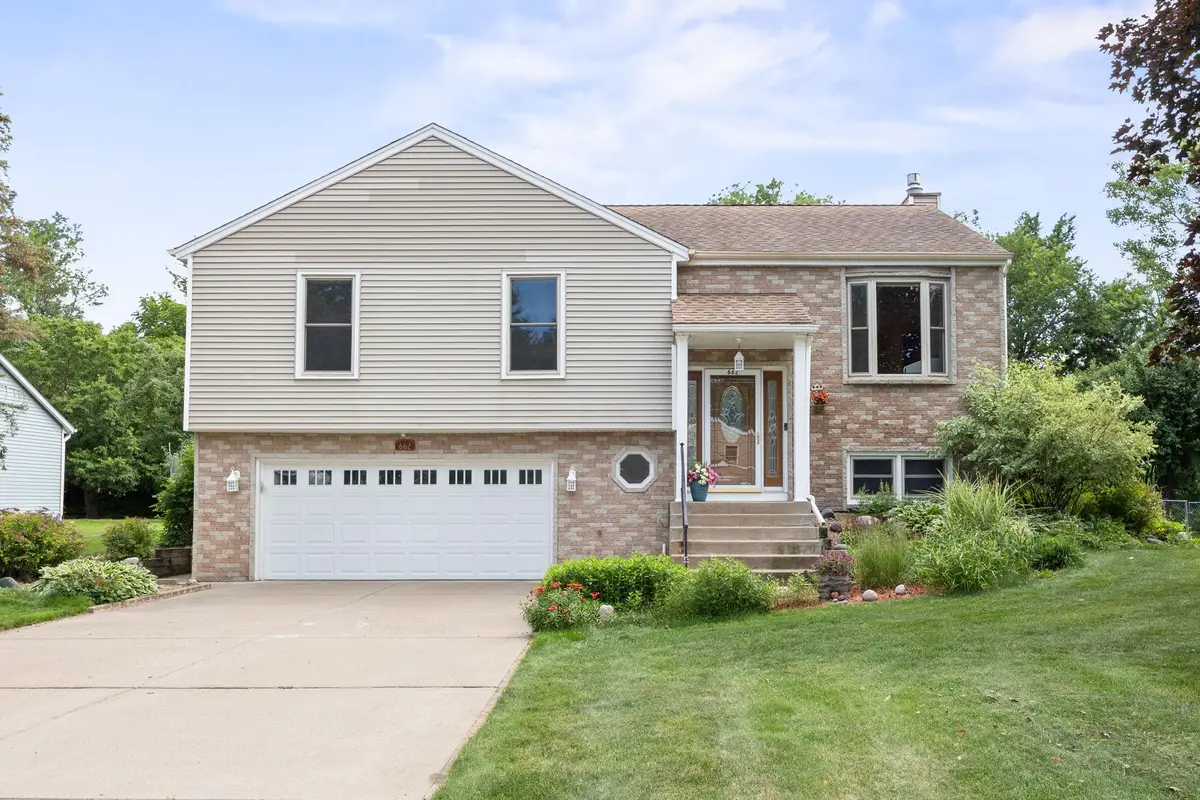 662 Pinewood Drive, Shoreview, MN 55126 - #1