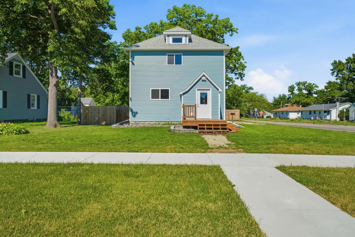 90 5th Avenue Nw, Wells, MN 56097 - #1