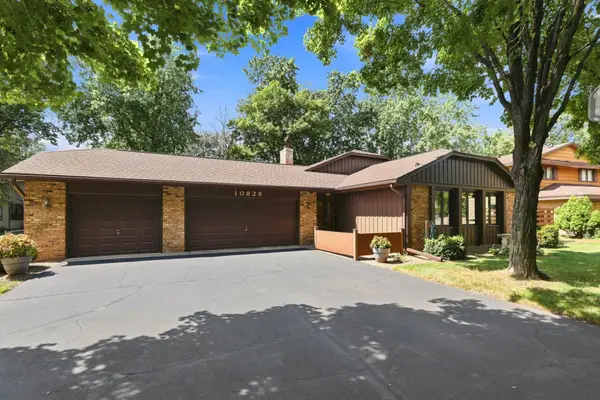 10828 Butternut Street Nw, Coon Rapids, MN 55448