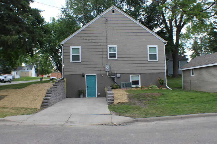 23 W Pike Street, Osakis, MN 56360 - #2