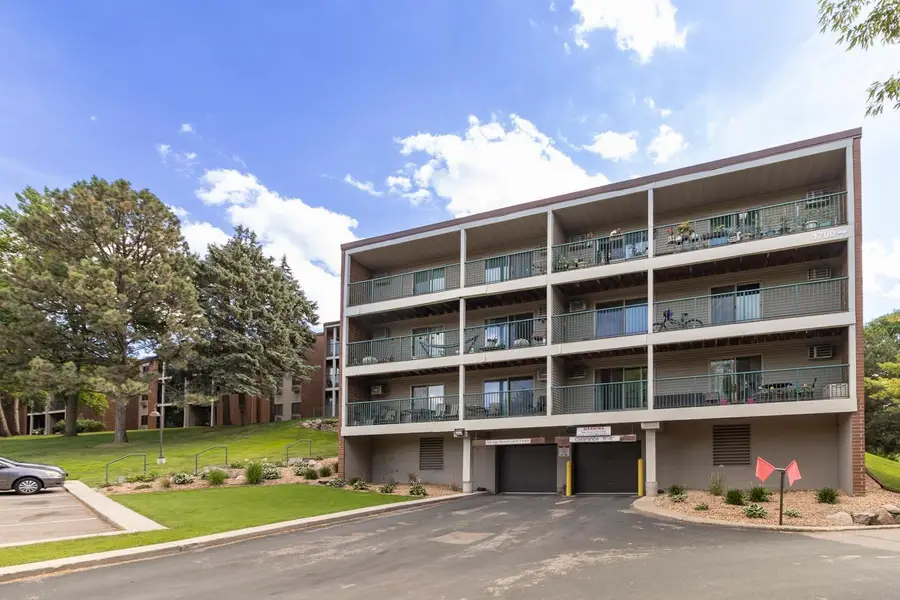 1700 Four Oaks Road #219, Eagan, MN 55121 - #2