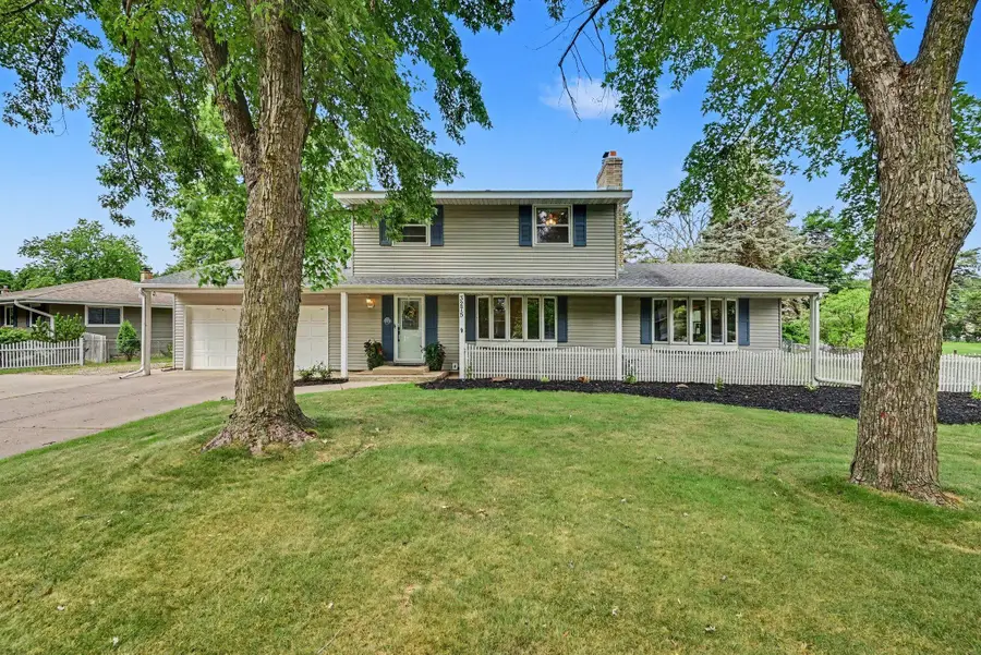 3275 Midland Avenue, White Bear Lake, MN 55110 - #3