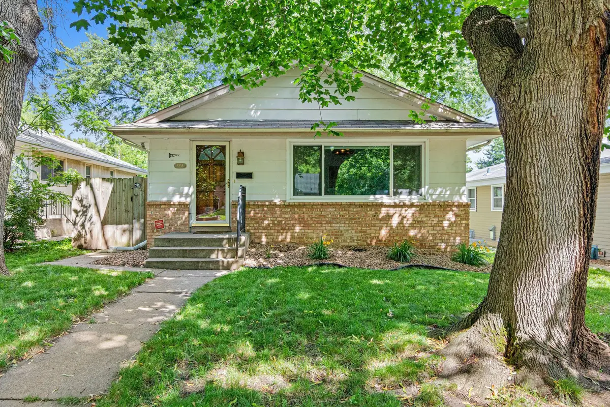 3236 N Indiana Avenue N, Robbinsdale, MN 55422 - #1