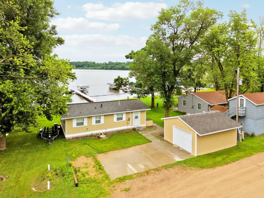 3682 Norris Avenue Nw, Annandale, MN 55302 - #3