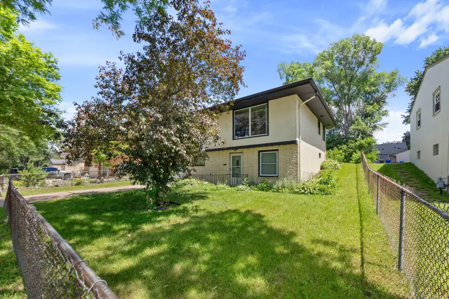 1422 Kent Street, Saint Paul, MN 55117 - #2