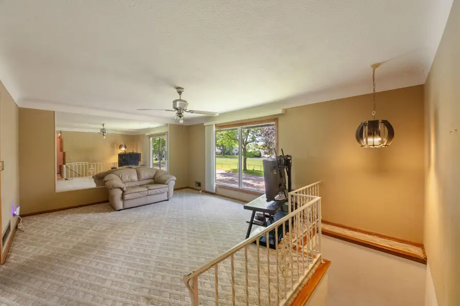 1422 Kent Street, Saint Paul, MN 55117 - #3
