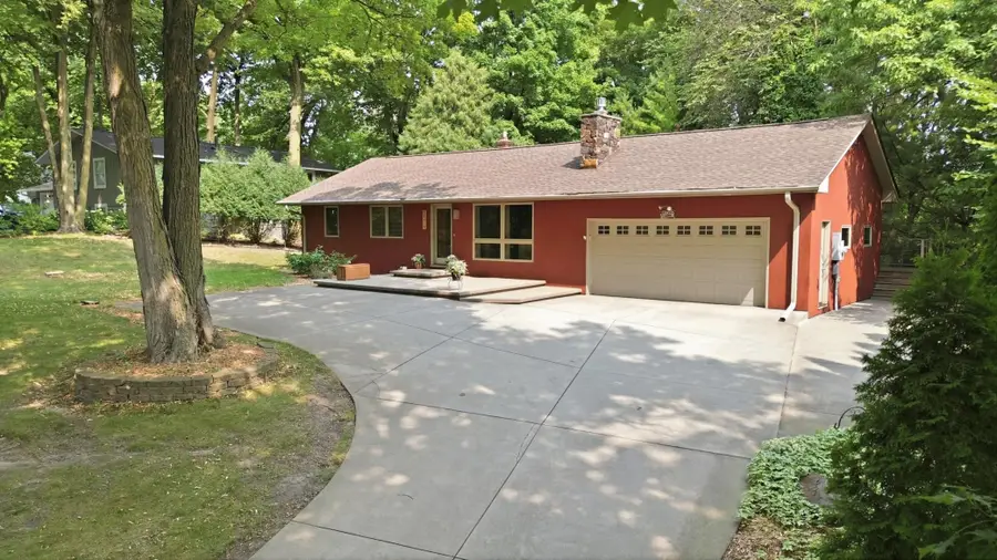 18416 Ridgewood Road, Minnetonka, MN 55391 - #2
