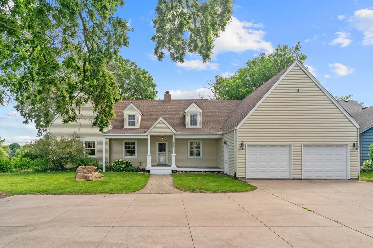 223 E River Parkway, Champlin, MN 55316 - #1