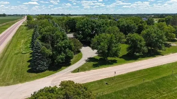 3155 Matthew Drive, Windom, MN 56101