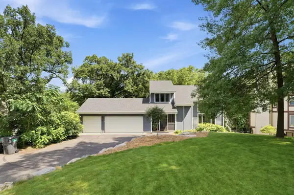 8601 Chalet Road, Bloomington, MN 55438