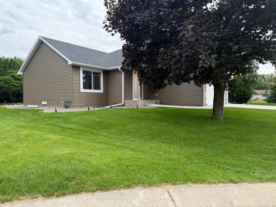 22 Garden Court, Lake City, MN 55041 - #2
