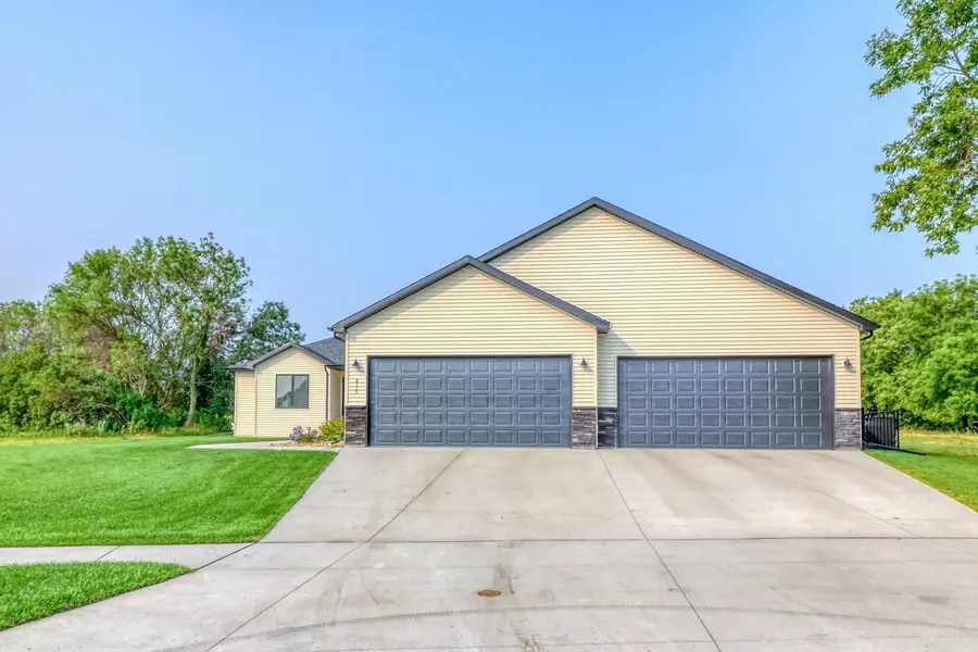 6779 Ashwood Loop S, Fargo, ND 58104 - #2