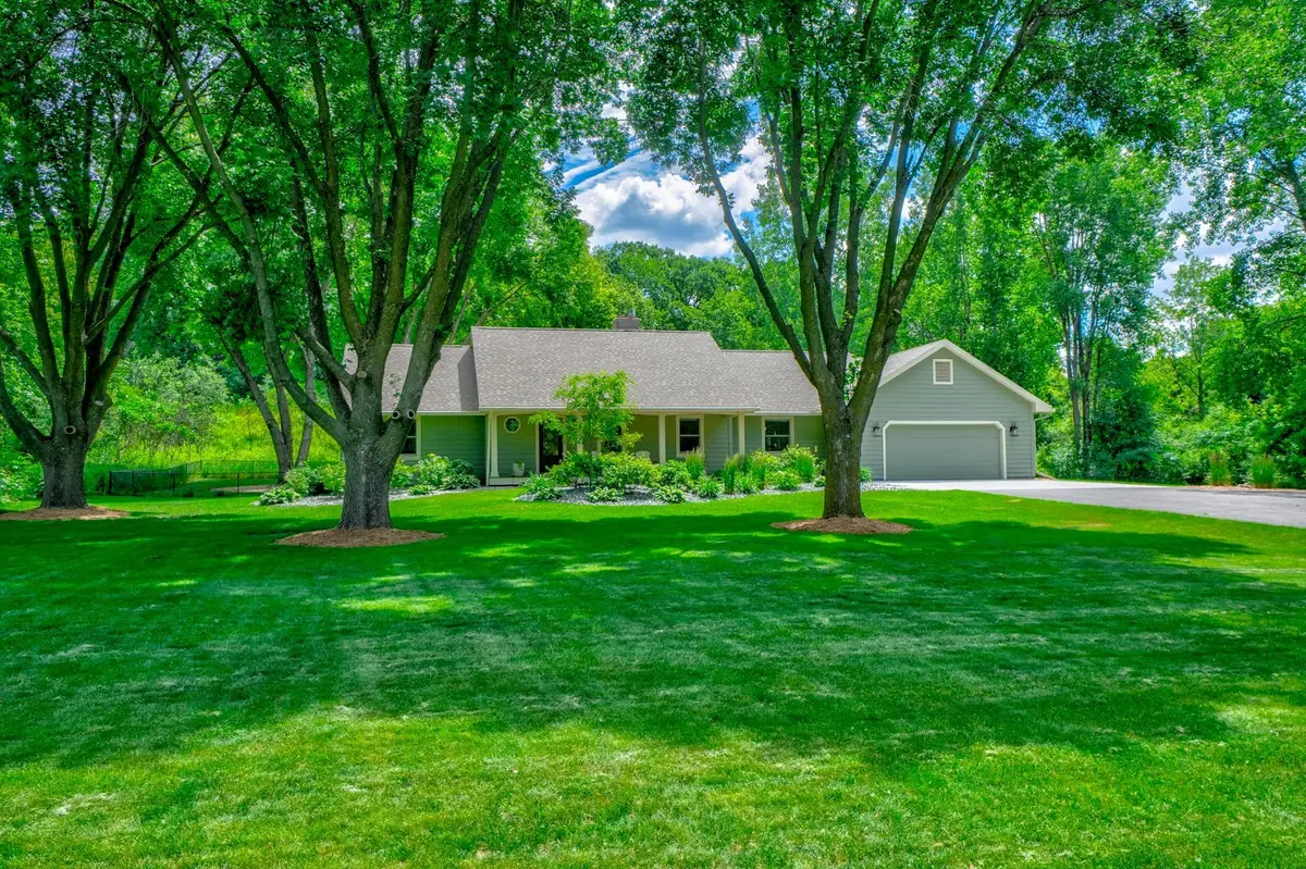2525 Oriole Avenue N, Stillwater, MN 55082 - #1