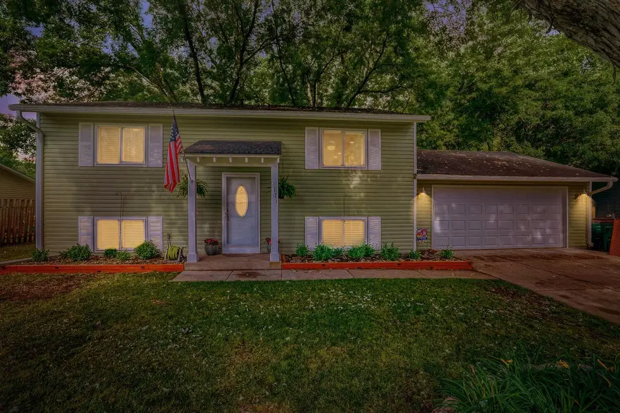 7441 Drew Avenue N, Brooklyn Park, MN 55443 - #3