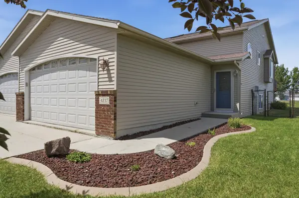 4237 39th Avenue S, Fargo, ND 58104
