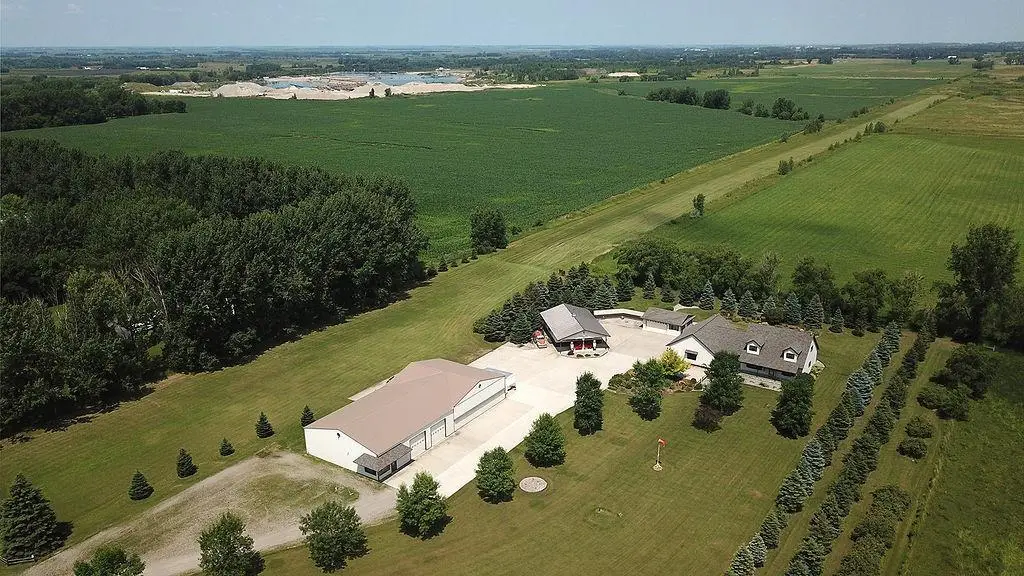 18000 Us-10 Highway, Hawley, MN 56549 - #1