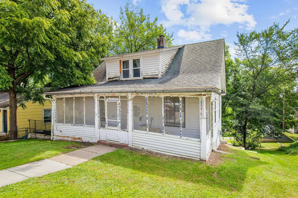 213 4th St W, Carver, MN 55315 - #1