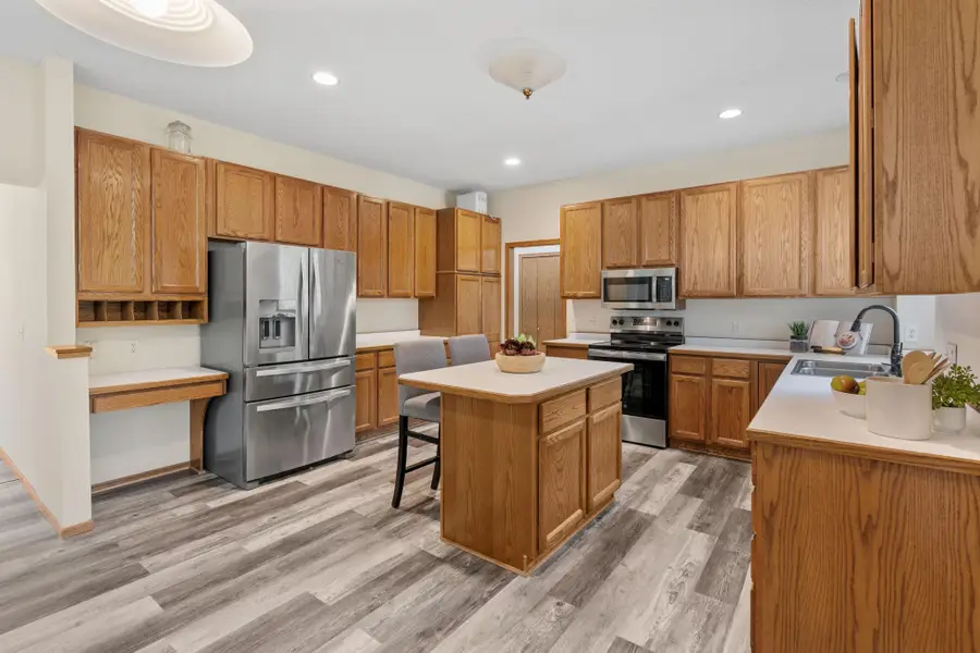 547 Abbey Way, Mendota Heights, MN 55120 - #3
