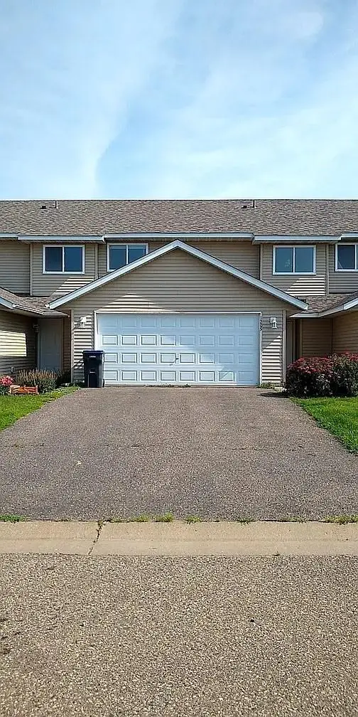 1205 W 9th Street, New Richmond, WI 54017