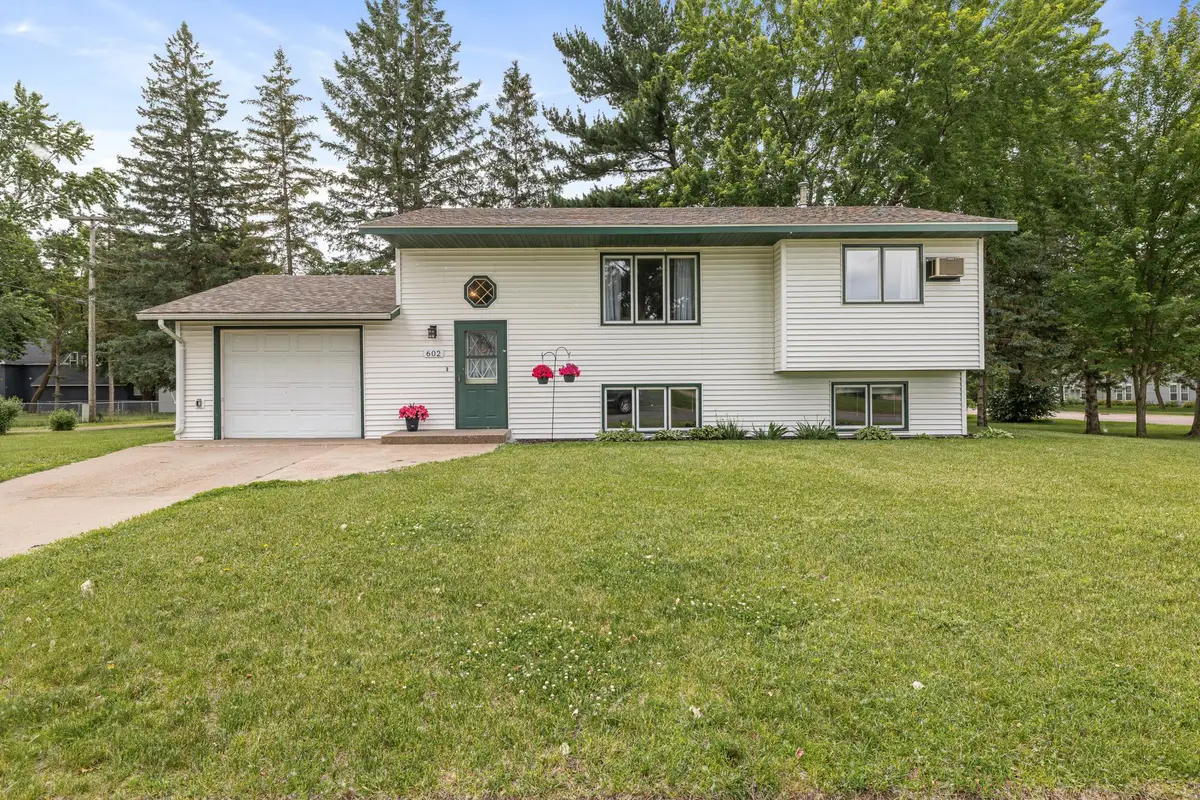 602 1st Avenue Se, Little Falls, MN 56345 - #1